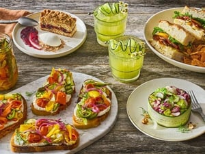 McCormick_Flavor_Forecast_simple_to_spectacular_tablescape_2026_16x9 1crop